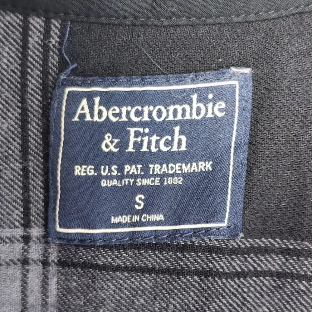 Abercrombie & Fitch Plaid Flannel‎ Shirt Gray Black Button S